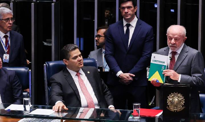 Congresso promulga emenda de aposentadoria especial de agente de saúde