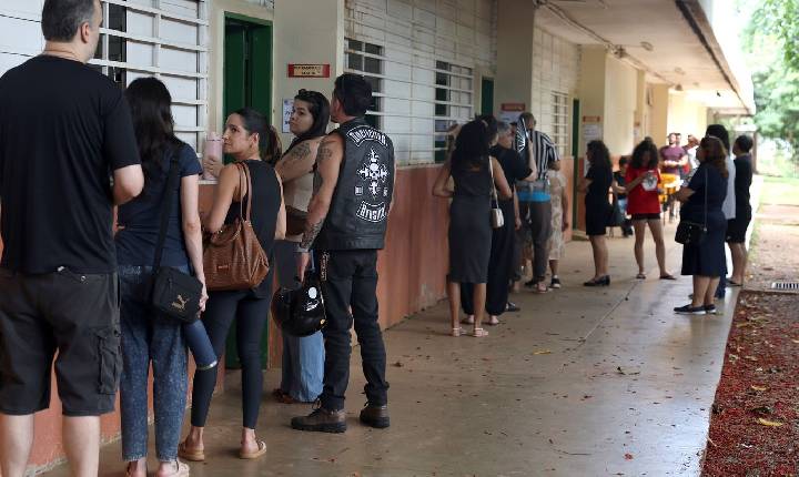 Estudantes relatam violência relacionada à eleição presidencial