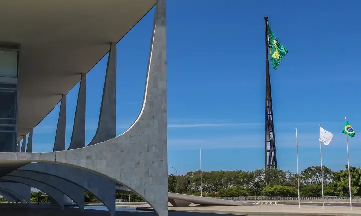 Frente de prefeitos apresenta carta com propostas aos presidenciáveis