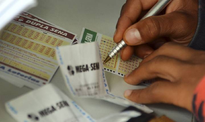 Mega-Sena sorteia prêmio acumulado de R$ 102 milhões nesta quinta