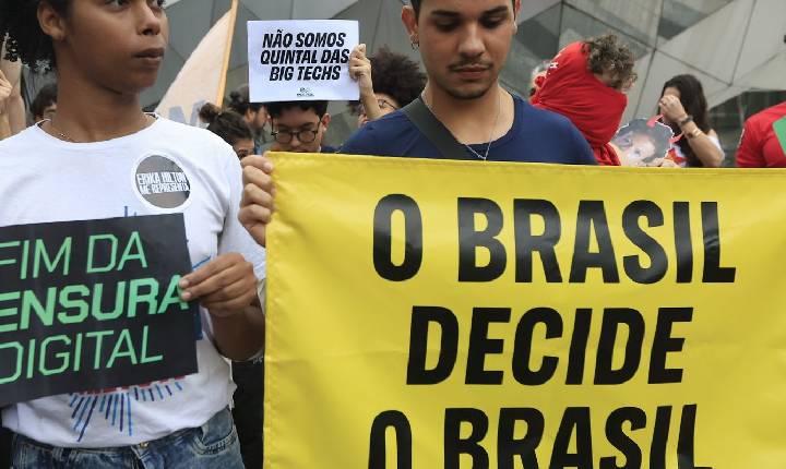 Sociedade civil manifesta preocupação ao TSE por censura nas redes